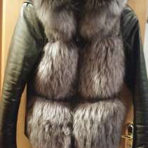 Куртка-жилетка кожаная с чернобуркой и отстегивающими рукава, в Лобне