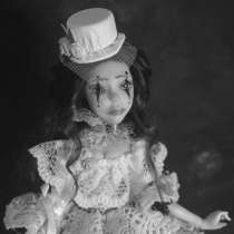 Будуарная кукла, в Кургане
