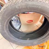 Шины зимние roadstone 235/50/r18 4шт, в Москве