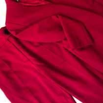 Продаётся костюм. При необходимости брюки/ пиджак отдельно, в Санкт-Петербурге