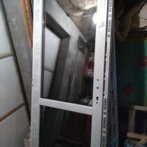 Классная металлопластиковая дверь с тонировкой, в Севастополе