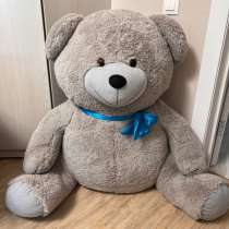 Продам огромную мягкую игрушку Медведь, в Новосибирске