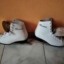 Коньки женские, в Москве