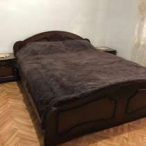 Срочно продам кровать и тумбы, в Хасавюрте