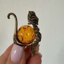 Сувенир кот из янтаря, в Пятигорске