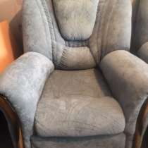 Продадим кресла и диван!! Срочно!, в Тольятти