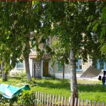 Продам 3-комнатную квартиру с двумя гаражами срочно, с торго, в Новосибирске