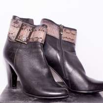 Ботинки женские кожанные новые на каблуке 38 размер, в Кемерове