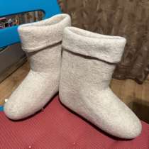 Продаю замечательные валенки ручной работы, в Москве