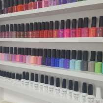 Маникюр наращивание брови реснички стрижки окрашивание, в Москве