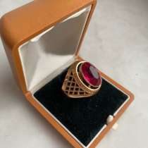 Золотое кольцо с рубином, в Санкт-Петербурге