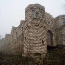 Дом в виде замка недалеко от Анапы, в Краснодаре