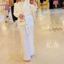 Продам костюм, в Москве