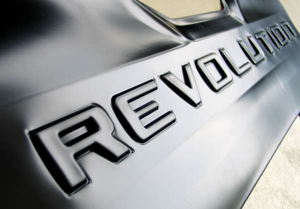 Накладка на задний борт Revolution для Toyota Hilux Revo 15 в 