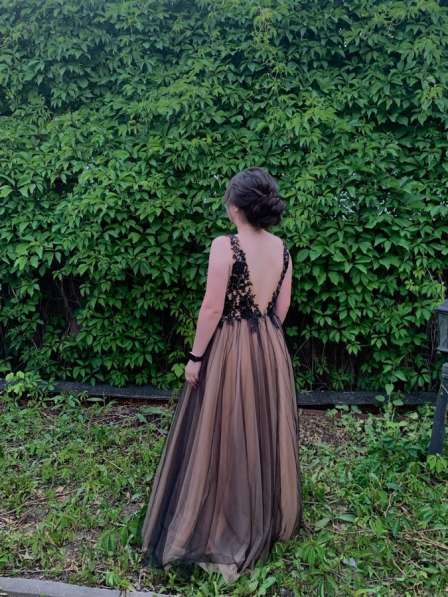 Платье вечернее