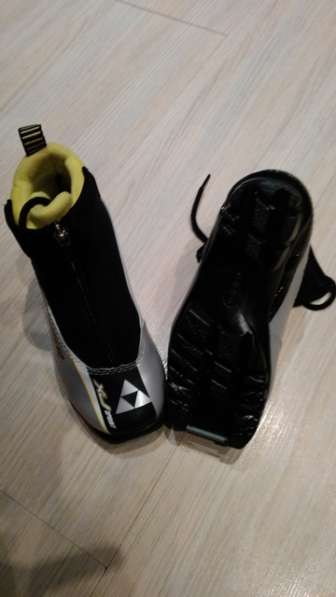 Продаю новые детские лыжные ботинки FISCHER в Москве фото 3