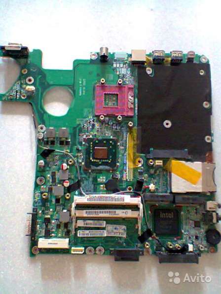 Toshiba Satellite A200 рамка матрицы в Москве фото 13