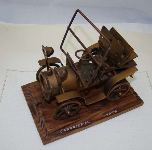 Скульптура Старинный автомобиль (W929) в Москве фото 8