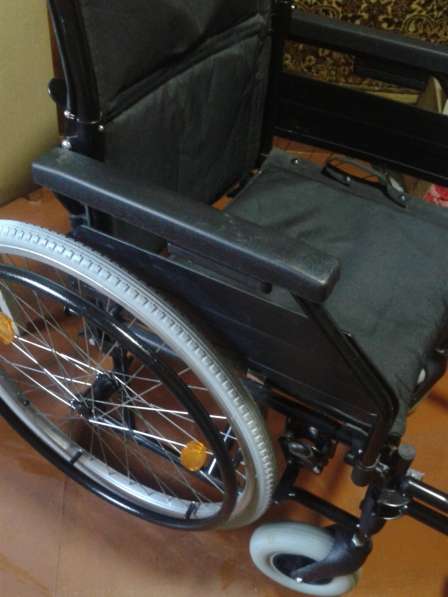 Продам кресло-коляску д/инвалидов Ortonica Olvia10.Привезу в Таганроге