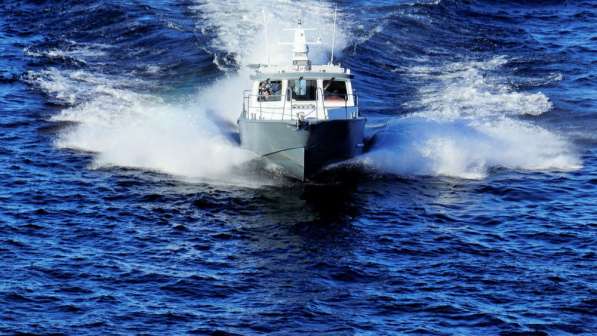 Морской водометный катер Баренц 1100 в Архангельске фото 13