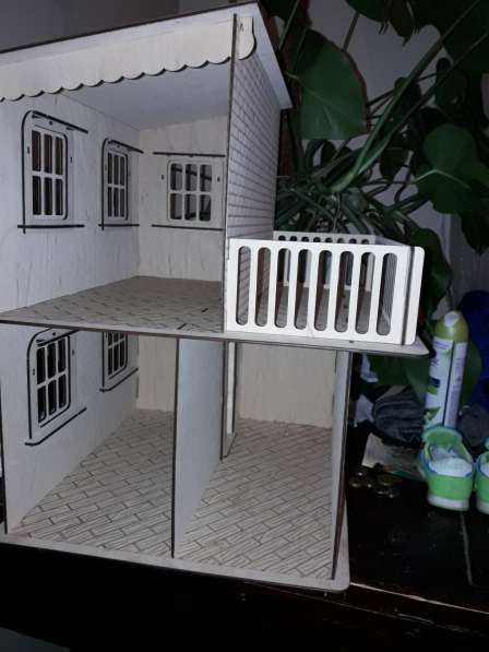 Деревянный 3д конструктор кукольный дом размер 55х45х40 в фото 4
