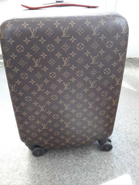 Продам чемодан Louis Vuitton оригинал в фото 9
