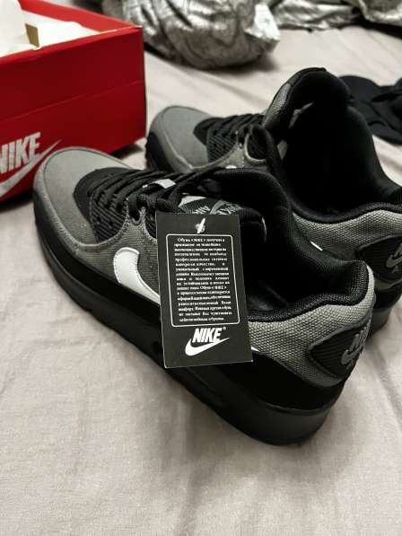 Кроссовки Nike