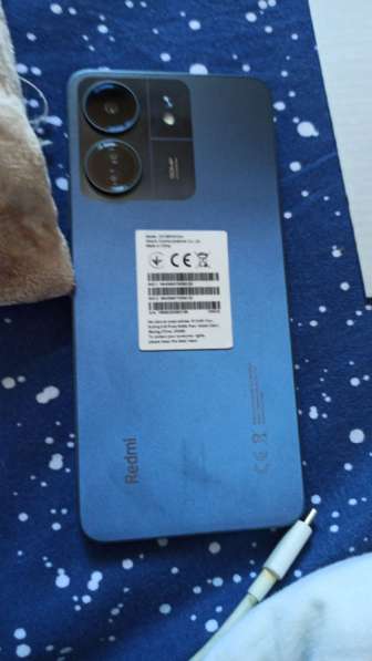 Продам телефон Redmi 13C