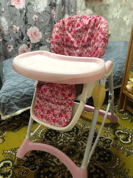 Стульчик для кормления в Омске
