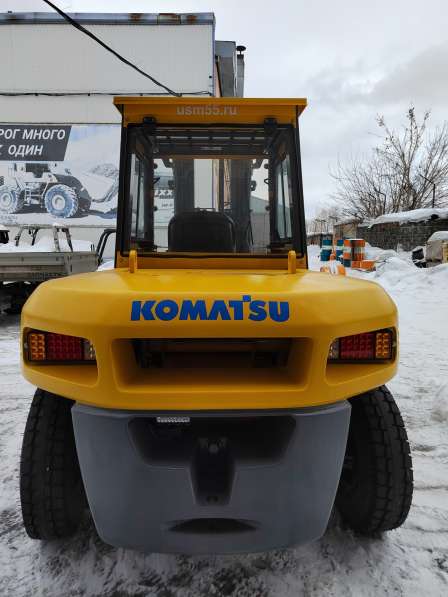 Вилочный погрузчик Komatsu FD70-7 в Омске фото 13