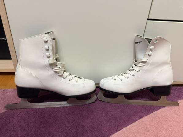 Фигурные коньки Firemark