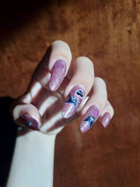 Маникюр в Москве