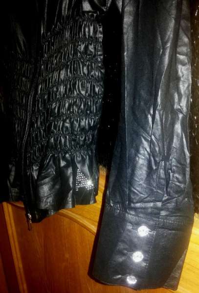 Блузка чёрная плотно облегающая фигуру Новая Размер 48 в Москве фото 8