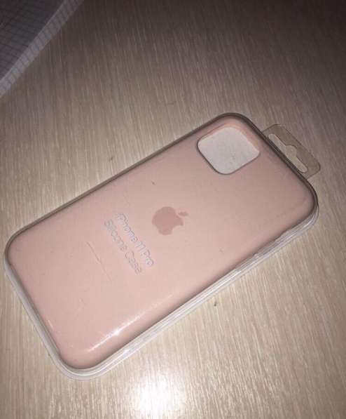Розовый чехол Apple IPhone 11 pro