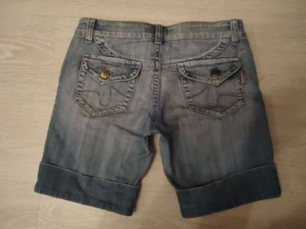Бриджи (шорты) джинсовые, размер 27 в Новосибирске фото 3