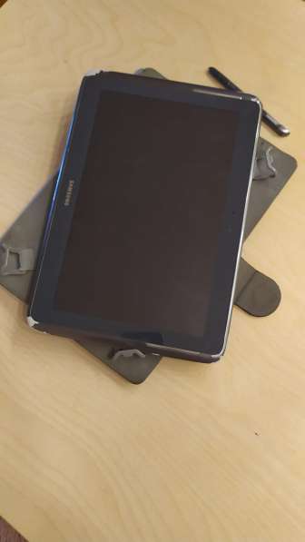 Планшет Samsung Tab 10.1 (N8000, 16 GB, слот для SIM-карты)