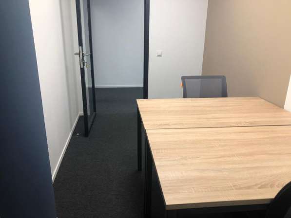 Сдается офис на 2рабочих места 11,6 квм на 3этаже в Москве