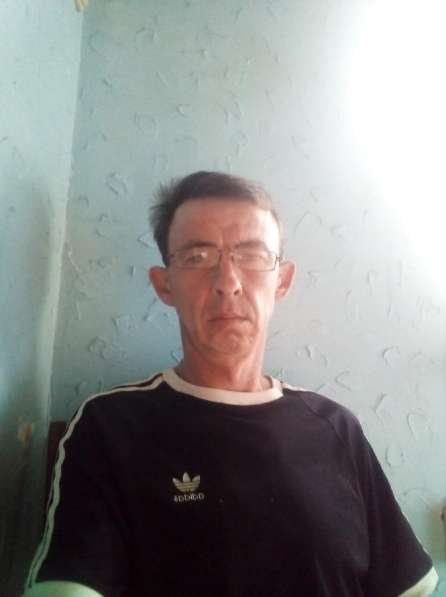 Анатолий, 46 лет, хочет познакомиться