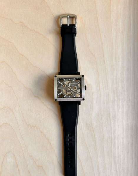 Часы в Москве