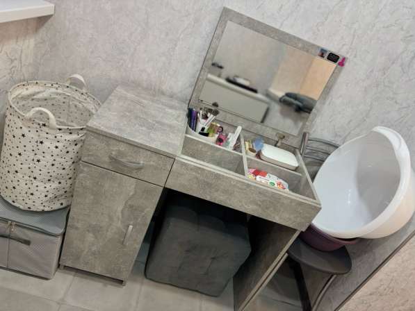 Туалетный стол