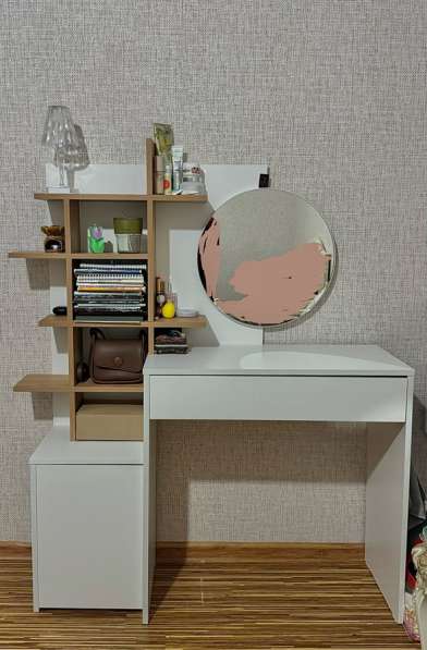 Туалетный столик