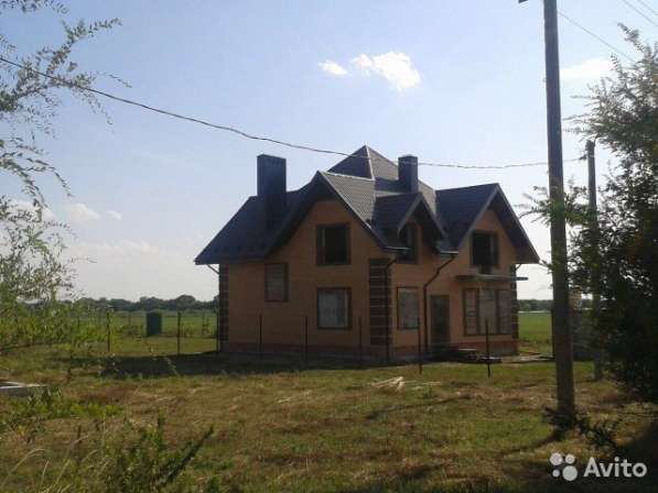 Продается 2-х этажный дом в селе Кулешовка от собственника в Азове