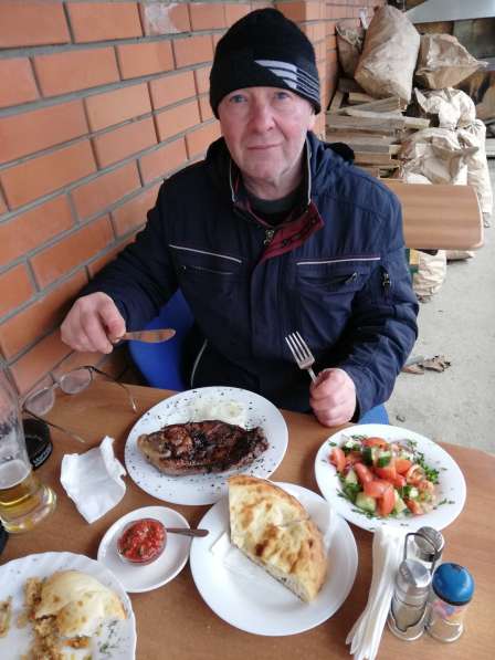 Анатолий, 57 лет, хочет пообщаться