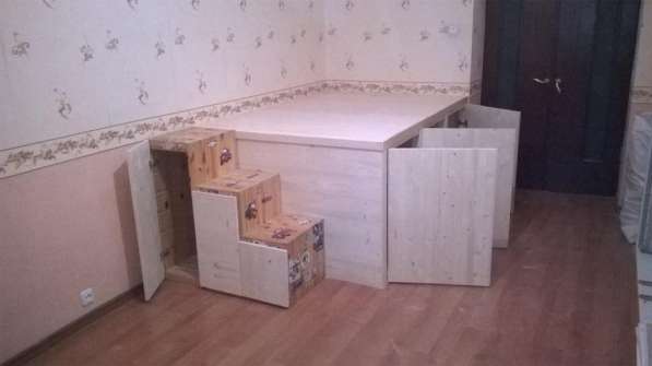 Подиум - кровать в квартире в Санкт-Петербурге фото 4