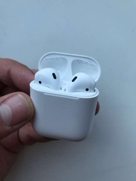 AirPods 1 серии