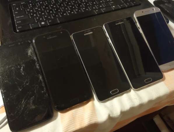 Телефоны Samsung на запчасти разбор 5 штук битые дисплеи в фото 3