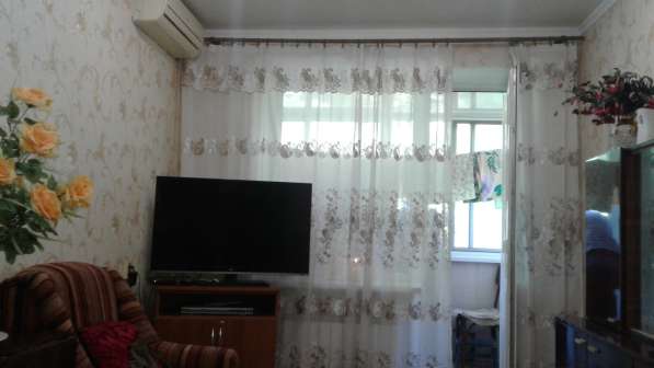 Продам двухкомнатную квартиру в Ростов-на-Дону.Жилая площадь 45 кв.м.Этаж 4.Дом кирпичный.