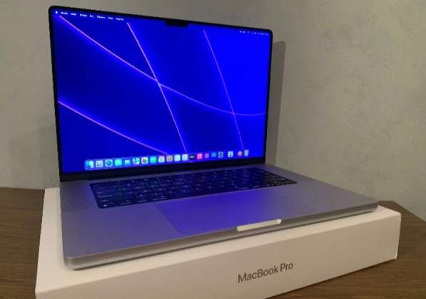 MacBook Pro 16'' 2021 M1 Pro 32 gb 512 SSD новый