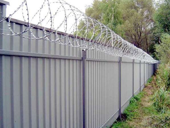 Колючая проволока Егоза. Монтаж, продажа в Москве фото 27