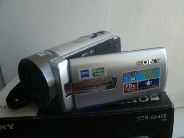 Видеокамера Sony DCR-SX45E в Екатеринбурге